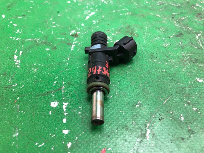 Запчасть форсунка топливная VOLKSWAGEN JETTA USA 10-17 2011 162 CBTA 2.5L 07K 906 031 C Б/У Форсунка топливная VOLKSWAGEN JETTA USA 10-17 2011 162 CBTA 2.5L 07K 906 031 C Б/У