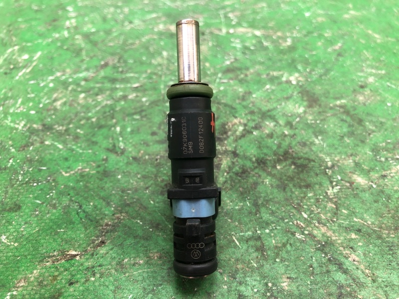 Форсунка топливная VOLKSWAGEN JETTA USA 10-17 162 2.5 CBUA Форсунка топливная VOLKSWAGEN JETTA USA 10-17 162 2.5 CBUA