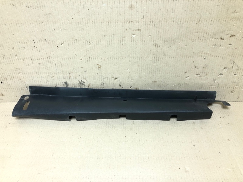 Дефлектор радиатора 200 10-14