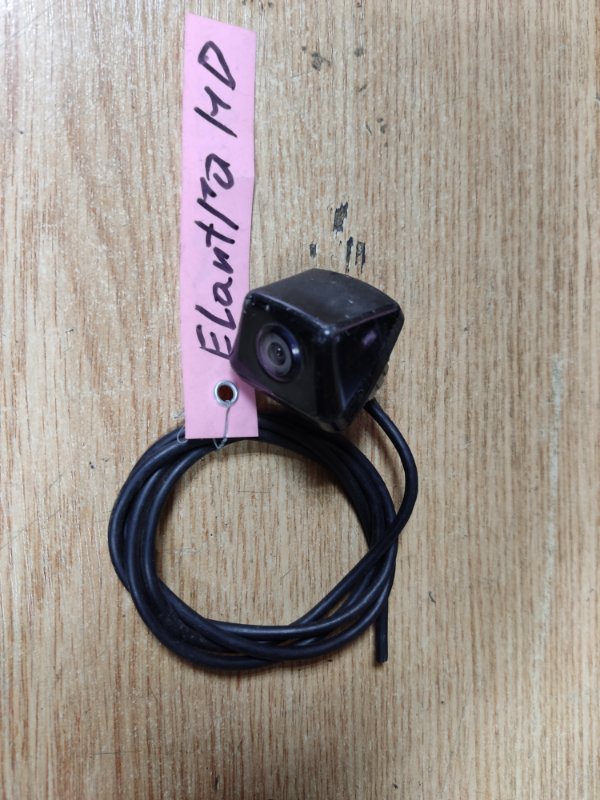 Запчасть камера заднего вида HYUNDAI ELANTRA HD 06-11 Б/У Камера заднего вида HYUNDAI ELANTRA HD 06-11 Б/У