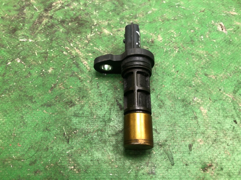 Датчик положения коленвала NISSAN JUKE 10-19 2010 F15 1.6 MR16DDT 23731-1KC0A Б/У