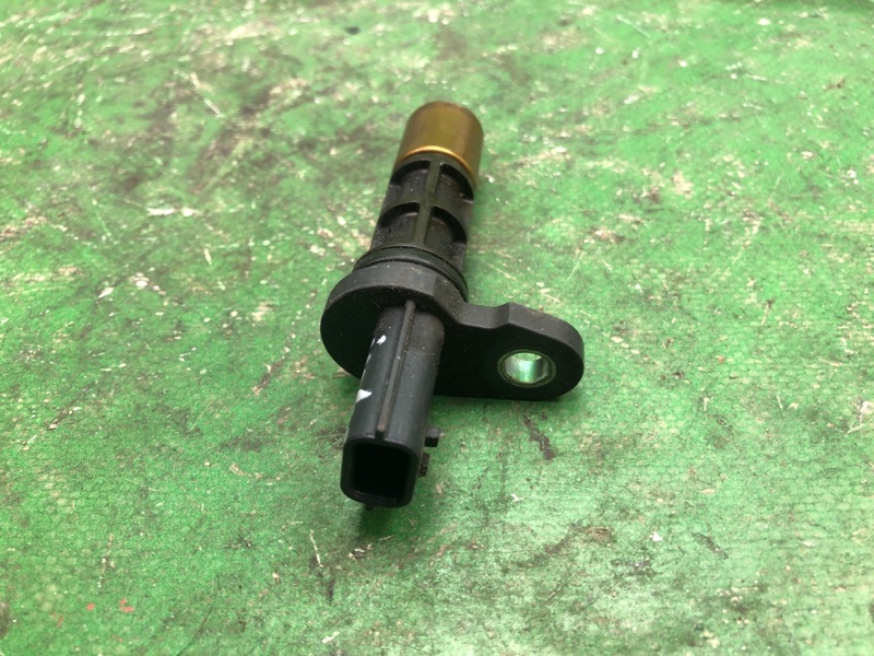 Датчик положения коленвала JUKE 10-19 2010 F15 1.6 MR16DDT