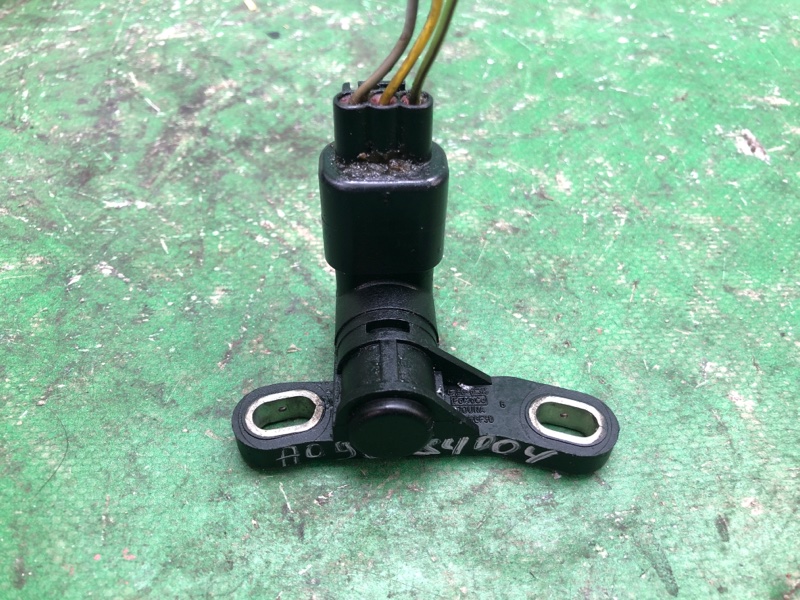 Датчик положения коленвала FORD FOCUS 10-18 2015 CB8 2.0 XQDA 6M8Z-6C315-AA Б/У