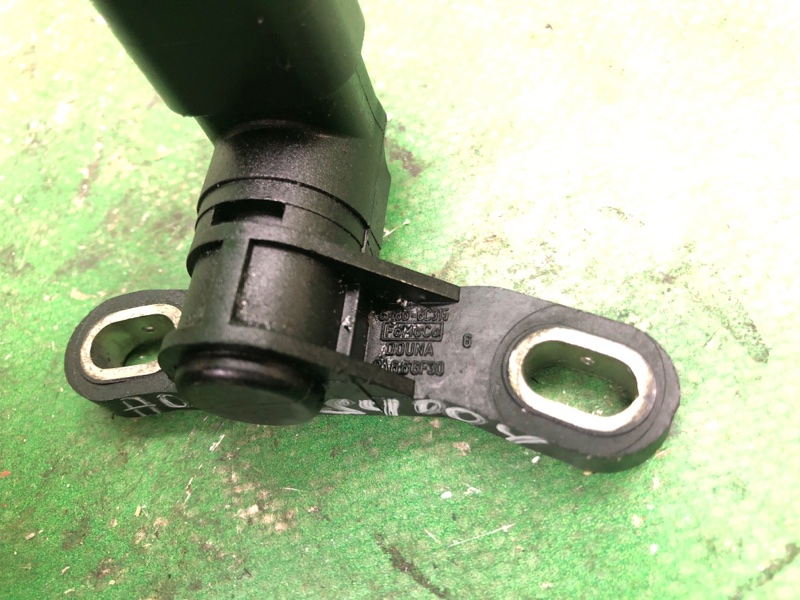 Датчик положения коленвала FORD FOCUS 10-18 CB8 2.0 XQDA