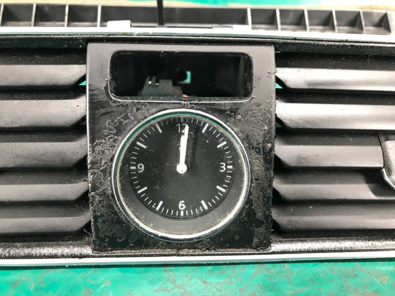 Дефлектор воздушный PASSAT B8 14- 2016 Седан 1.8 CPRA