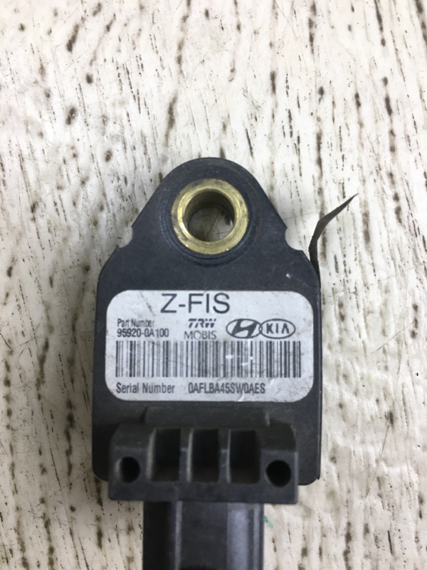 Датчик удара передний SONATA YF 10-14 2012 YF 2.4 G4KK