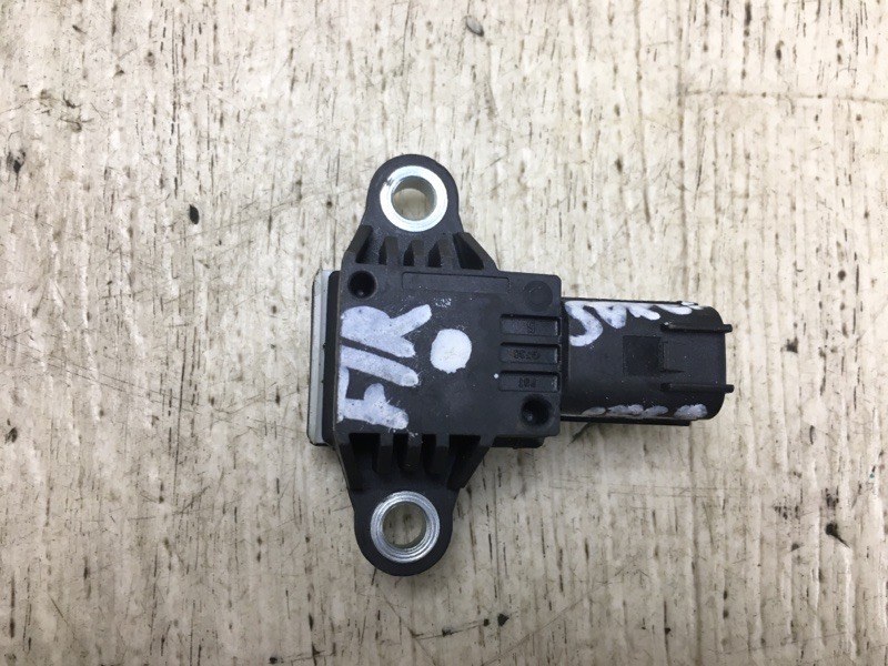 Датчик удара SORENTO UM 14- 2015 UM 2.4 G4KJ