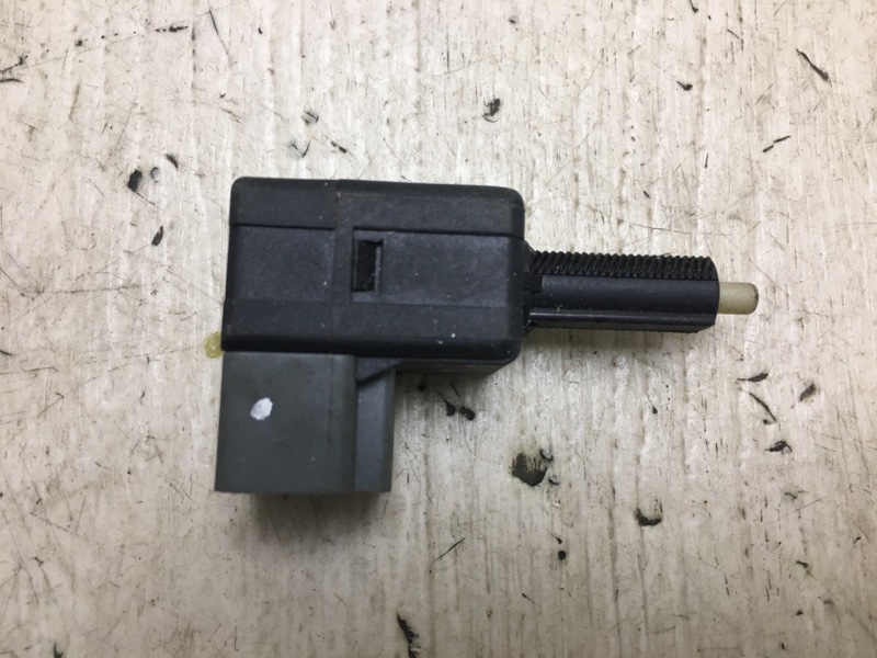 Датчик положения педали тормоза HYUNDAI ELANTRA MD 10-15 2012 MD 1.8 G4NB 93810-3S000 Б/У