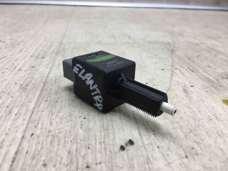 Запчасть датчик положения педали тормоза HYUNDAI ELANTRA AD 16- 2016 AD 2.0 G4NH 93810-3S700 Б/У Датчик положения педали тормоза HYUNDAI ELANTRA AD 16- 2016 AD 2.0 G4NH 93810-3S700 Б/У