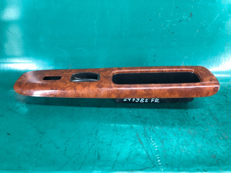 Накладка кнопок стеклоподъемника передняя правая TOYOTA CAMRY 30 02-06 2002 Седан 3.0 1MZFE 74231-AA080 Б/У