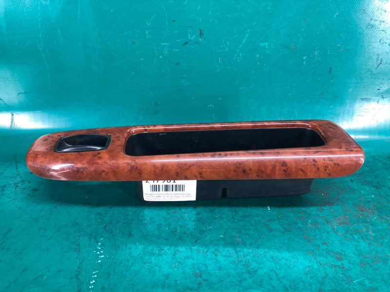 Накладка кнопок стеклоподъемника задняя правая TOYOTA CAMRY 30 02-06 2002 Седан 3.0 1MZFE 74271-AA030 Б/У