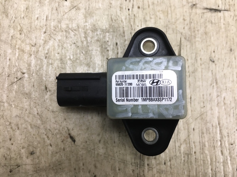 Датчик удара KIA FORTE/CERATO TD 08-13 2009 TD 2.0 G4KD 95920-1M200 Б/У