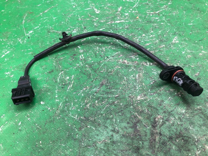 Датчик положения коленвала HYUNDAI SONATA YF 10-14 2013 YF 2.4 G4KJ 39180-25300 Б/У