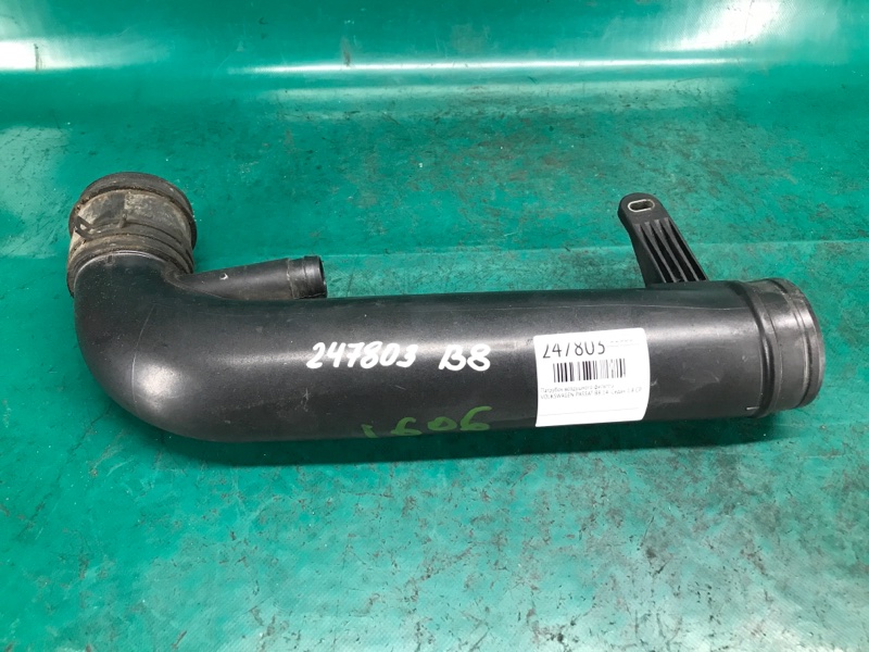 Патрубок воздушного фильтра VOLKSWAGEN PASSAT B8 14- 2016 Седан 1.8 CPRA 5C0 129 654 Б/У