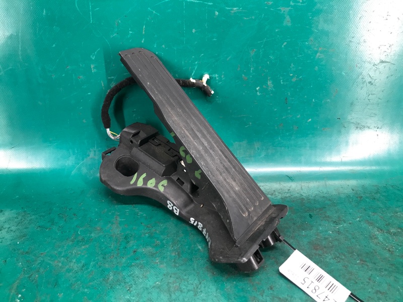 Педаль газа VOLKSWAGEN PASSAT B8 14- 2016 Седан 1.8 CPRA 1K1 723 503 AR Б/У