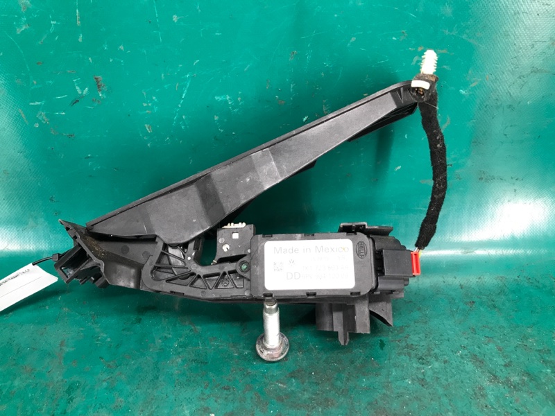 Педаль газа PASSAT B8 14- 2016 Седан 1.8 CPRA