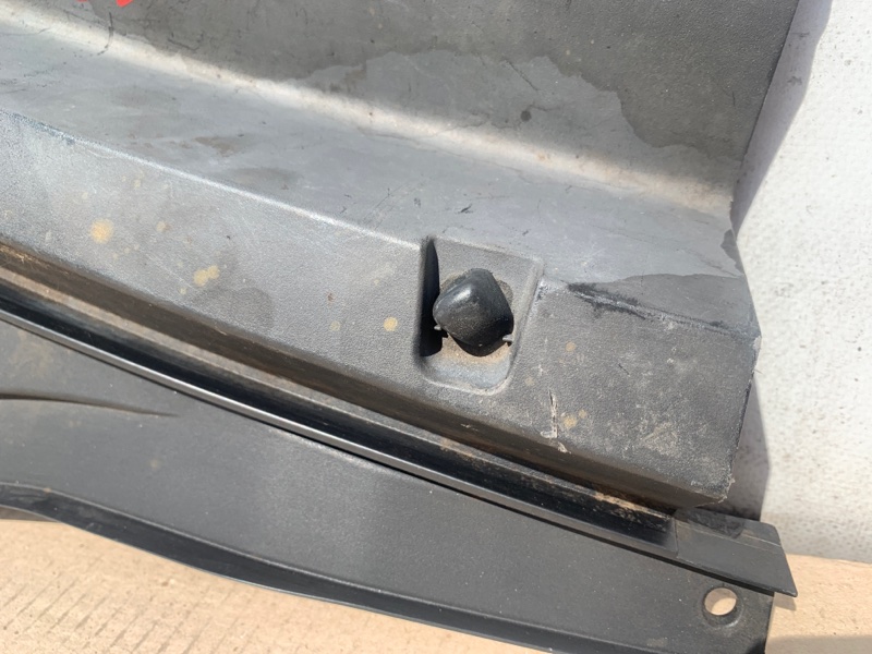 Пластик под лобовое стекло / Жабо правый ACURA RDX 06-12 Внедорожник 2.3