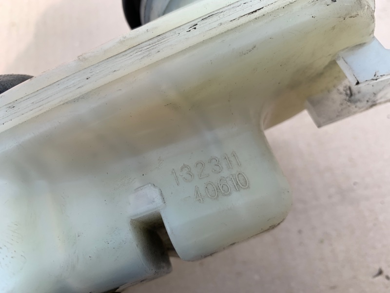 Бачок главного тормозного цилиндра RDX 06-12 2007 Внедорожник 2.3