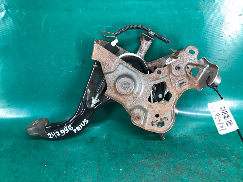 Педаль стояночного тормоза PRIUS 16- 2016 Хэтчбек 1.8 2ZRFXE