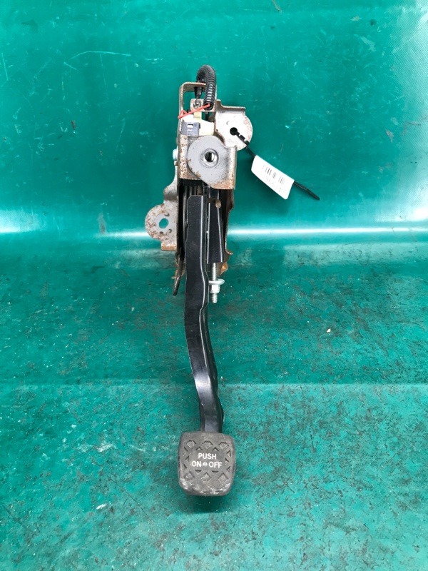 Педаль стояночного тормоза PRIUS 16- 2016 Хэтчбек 1.8 2ZRFXE