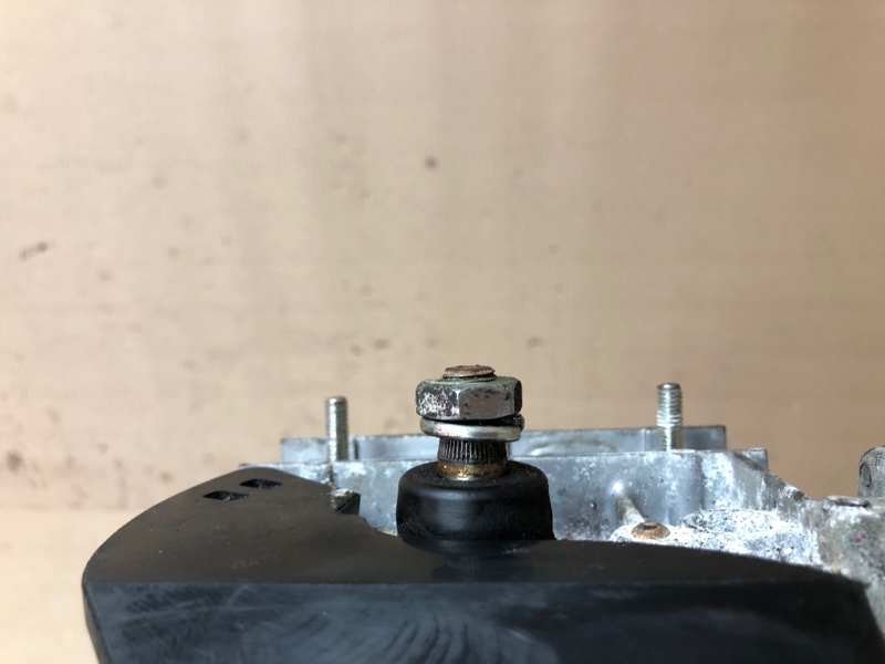 Моторчик стеклоочистителя передний MDX (YD2) 06-13