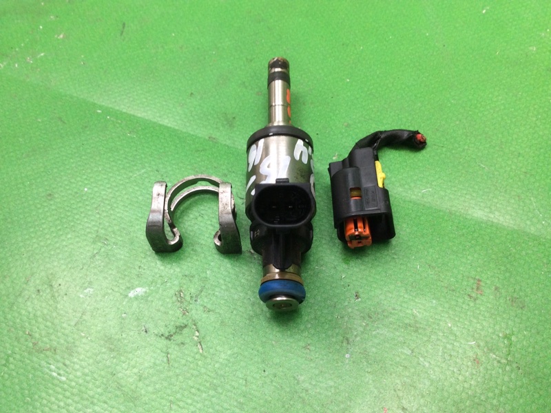 Форсунка топливная SORENTO UM 14- 2015 UM 2.4 G4KJ