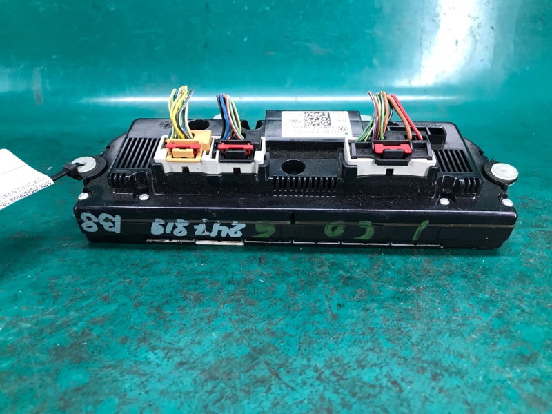 Блок управления печкой PASSAT B8 14- 2016 Седан 1.8 CPRA