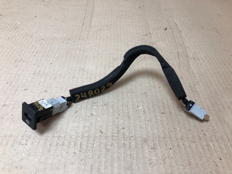 USB адаптер INFINITI QX60/JX35 12-20 2017 Внедорожник 3.5 VQ35DD 284H3-9NF0A Б/У