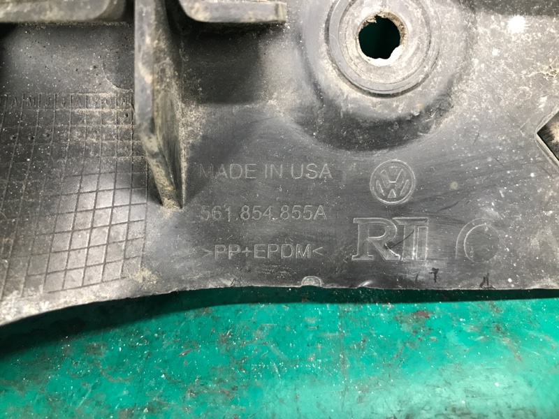 Брызговик задний левый PASSAT B8 14- 2016 Седан 1.8 CPRA