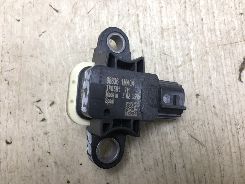 Датчик удара NISSAN PATHFINDER R52 12-21 2014 R52 3.5 VQ35DE 98836-3JA8A Б/У