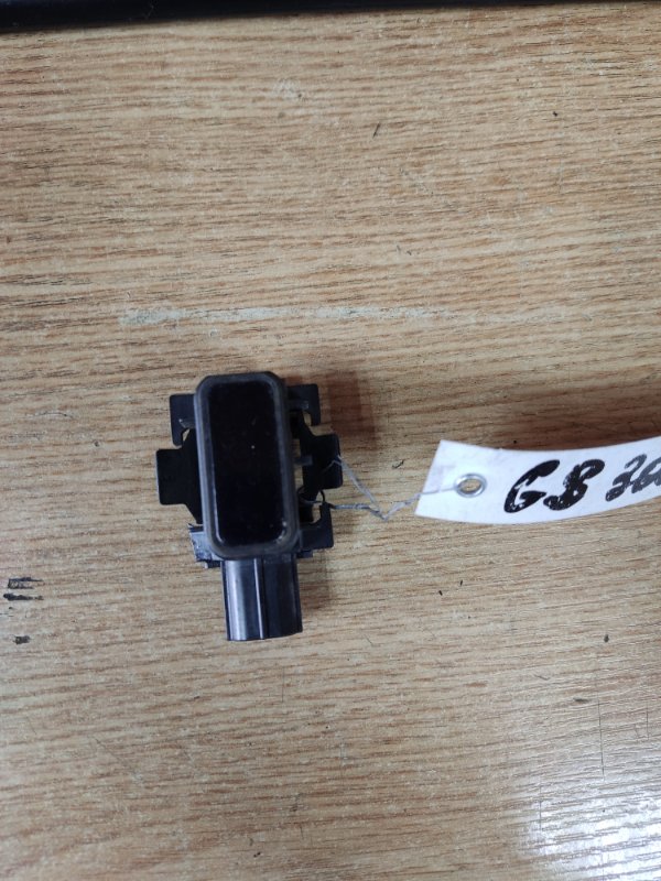 Запчасть датчик парктроника LEXUS GS350 GS300 05-11 Б/У Датчик парктроника LEXUS GS350 GS300 05-11 Б/У
