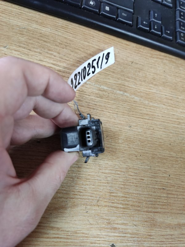 Датчик парктроника LEXUS GS350 GS300 05-11 Датчик парктроника LEXUS GS350 GS300 05-11