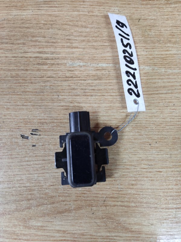 Запчасть датчик парктроника передний LEXUS GS350 GS300 05-11 89341-44150-J2 Б/У Датчик парктроника передний LEXUS GS350 GS300 05-11 89341-44150-J2 Б/У