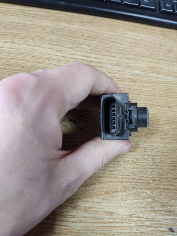 Датчик парктроника LEXUS ES350 06-12