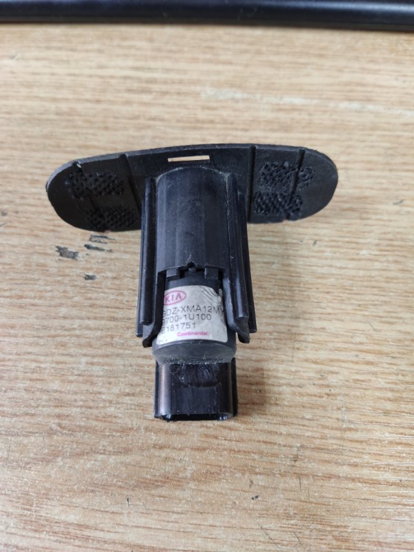 Датчик парктроника задний SORENTO XM 09-14