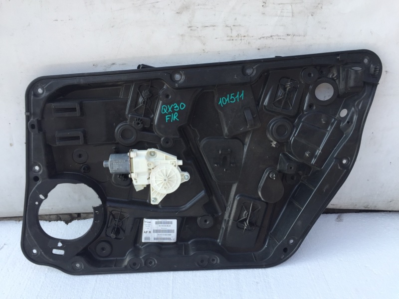 Стеклоподъемник передний правый INFINITI QX30 16-20 2016 Внедорожник 2.0 20PET 80720-5DM0A Б/У