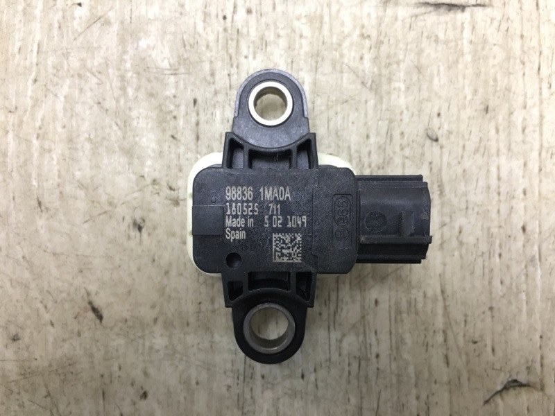 Датчик удара NISSAN PATHFINDER R52 12-21 2018 R52 3.5 VQ35DD 98836-3JA8A Б/У