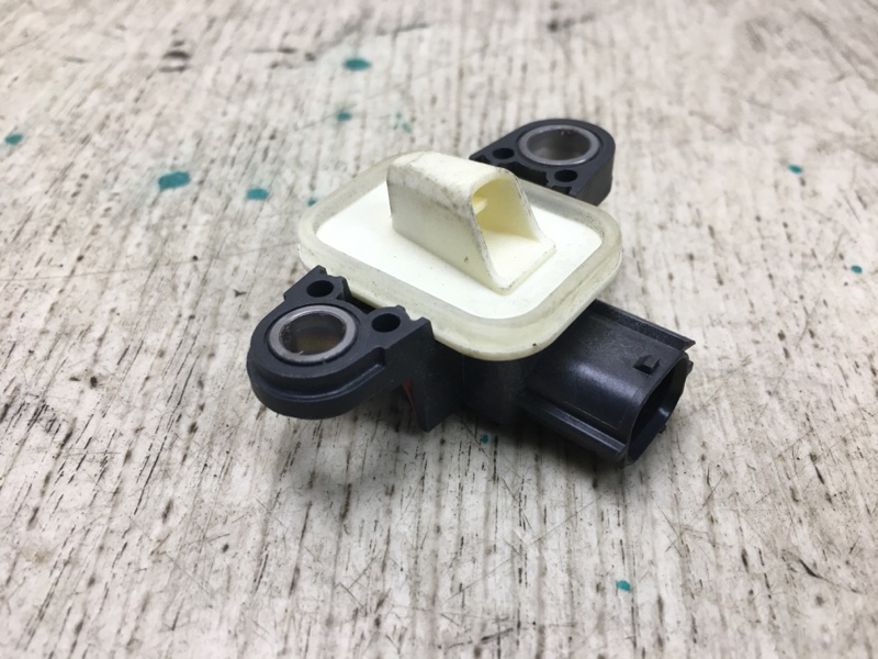 Датчик удара NISSAN PATHFINDER R52 12-21 R52 3.5 VQ35DD