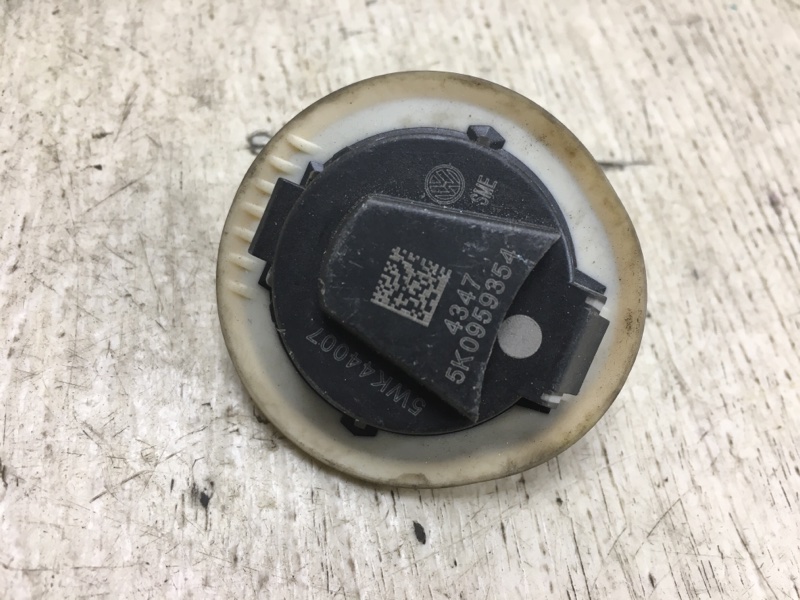 Датчик удара PASSAT B7 11-15 2014 A32 1.8 CPRA