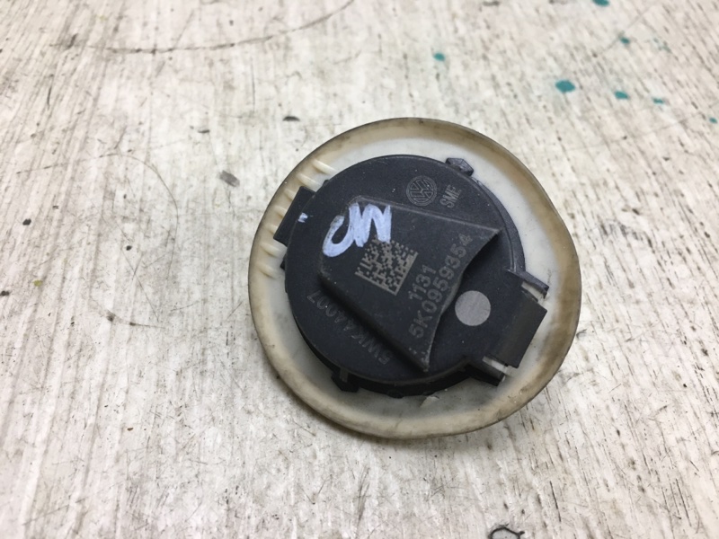 Датчик удара JETTA USA 10-17 2013 162 2.5 CBUA