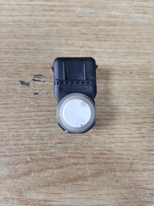 Запчасть датчик парктроника передний KIA SORENTO UM 14- 2.2 95720-C5511WP1 Б/У Датчик парктроника передний KIA SORENTO UM 14- 2.2 95720-C5511WP1 Б/У