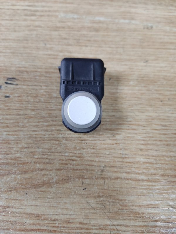 Датчик парктроника передний KIA SORENTO UM 14- 2.2 95720-C5511WP1 Б/У