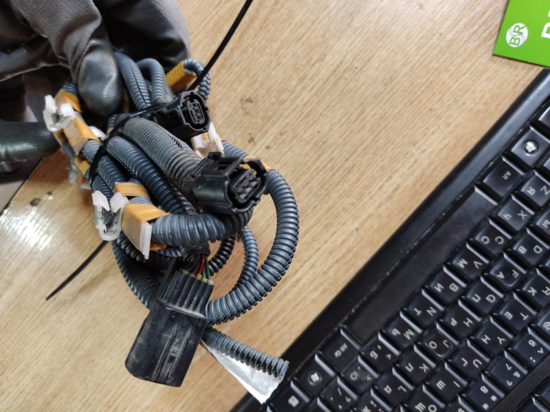 Проводка бампера GS350 GS300 05-11