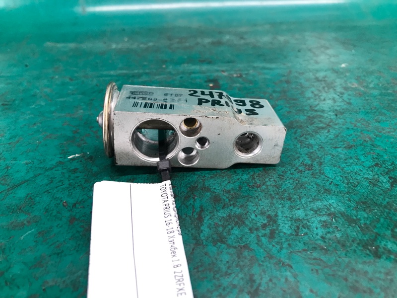 Клапан кондиционера TOYOTA PRIUS 16- Хэтчбек 1.8 2ZRFXE