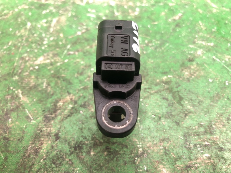 Датчик положения распредвала PASSAT B7 11-15 2014 A32 1.8 CPRA Датчик положения распредвала PASSAT B7 11-15 2014 A32 1.8 CPRA