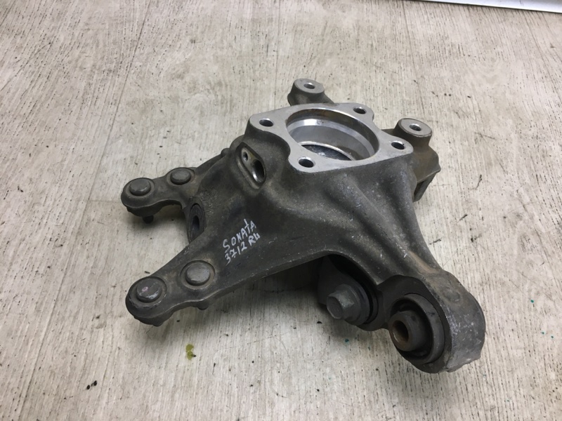 Цапфа задняя левая SONATA YF 10-14 2012 YF 2.4 G4KK Цапфа задняя левая SONATA YF 10-14 2012 YF 2.4 G4KK