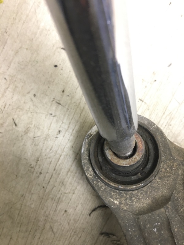 Цапфа задняя левая SONATA YF 10-14 2012 YF 2.4 G4KK Цапфа задняя левая SONATA YF 10-14 2012 YF 2.4 G4KK