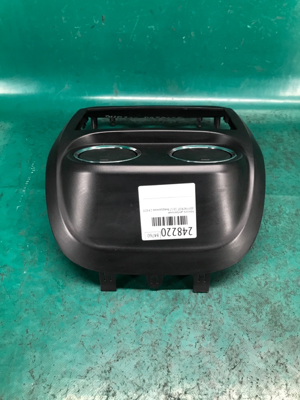 Накладка торпедо центр. PATRIOT 10-17 2011 Внедорожник 2.4 ED3