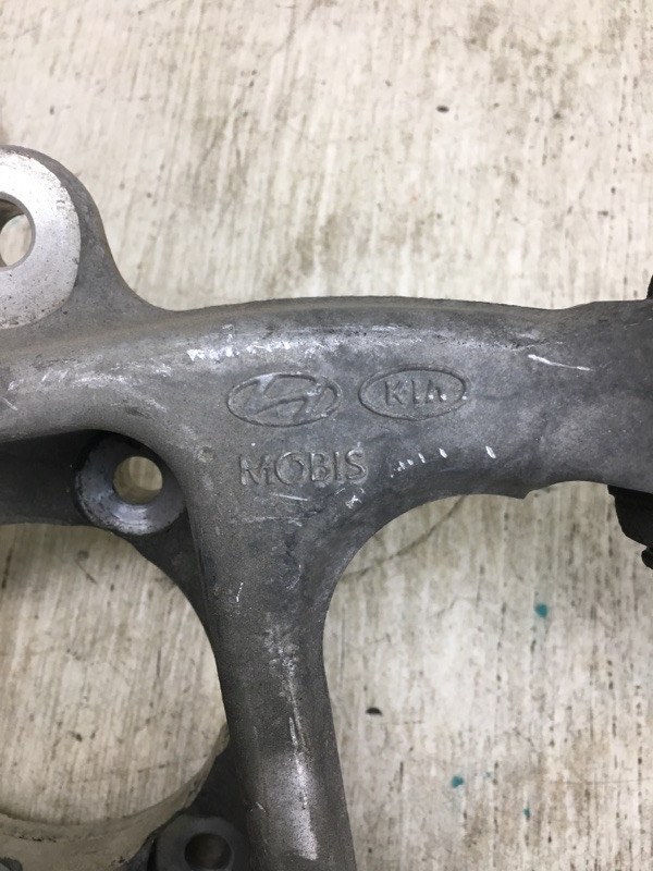 Цапфа задняя правая SONATA LF 2014- 2015 LF 2.4 G4KJ