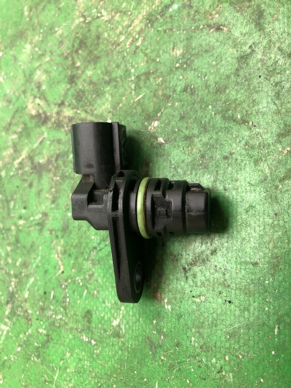 Датчик положения распредвала HYUNDAI SONATA YF 10-14 2013 YF 2.4 G4KJ 39350-25010 Б/У